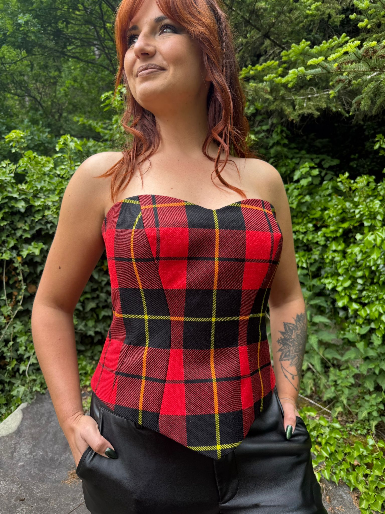 Corset en tartan - Corset Wallace Red - tartan authentique écossais - fait main- Tenue médiévale