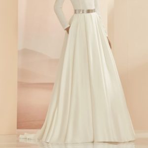 Jupe en satin avec poche - Robe de mariée celtique sur mesures en Essonne et en France - Robe de mariée Ecossaise en tartan. Artisanat Français, O fil du temps.